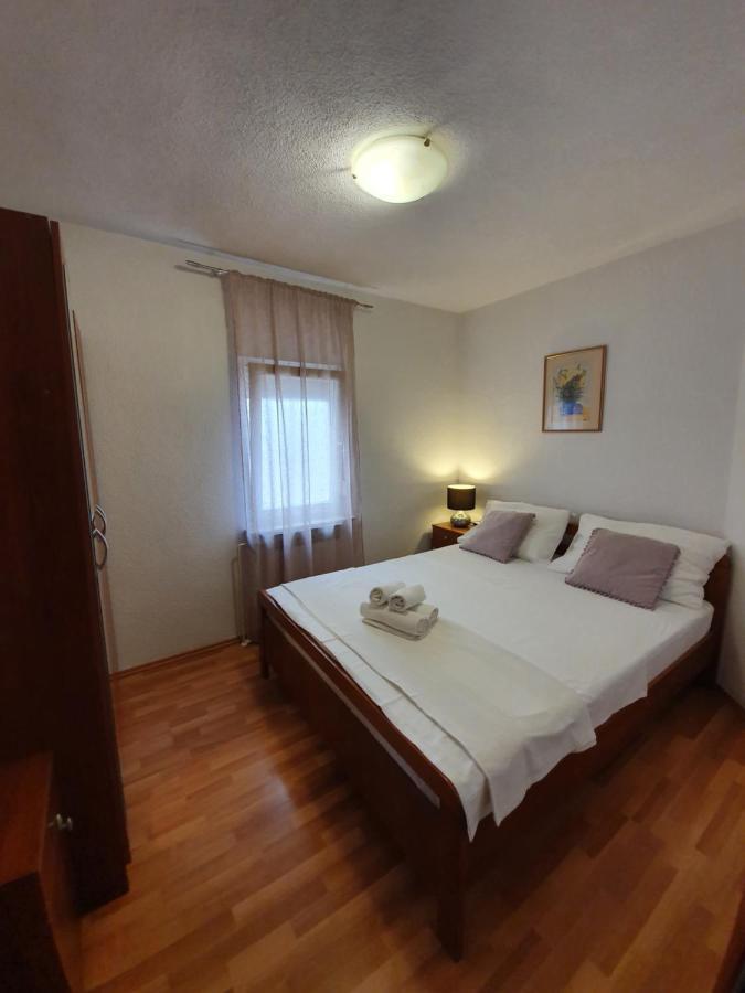 Apartments Petani Zara Esterno foto